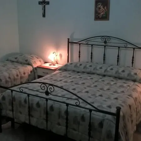 Bed & Breakfast Le Tre Rose Di Maria *