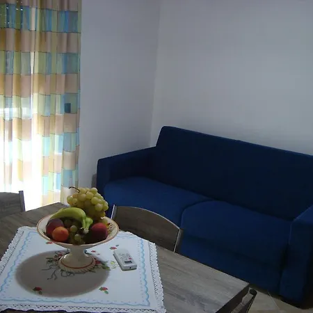 Le Tre Rose Di Maria Bed & Breakfast *